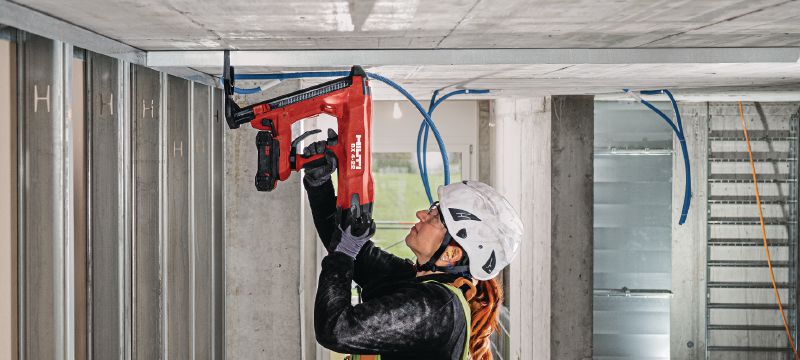 BX 4-IF-22 Akku-Bolzensetzgerät für Beton (Ausführung IF) Nuron Akku-Setzgerät für die Befestigung von Trockenbauschienen und leichten Materialien an Beton, Stahl und Mauerwerk Anwendungen 1